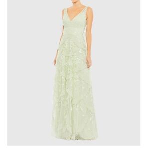 Mac Duggal Green Sequined Scallop Ruffle Tiered V-Neck Gown